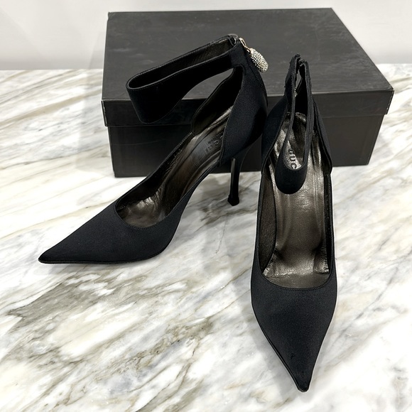 GUCCI SATIN BLACK PUMPS 36 1/2 6.5 - Picture 1 of 8